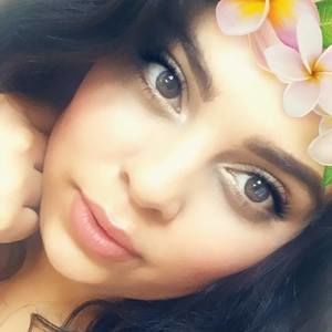 Meet your Posher, Marissa